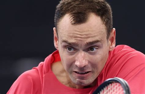 Recent tennis predictions .